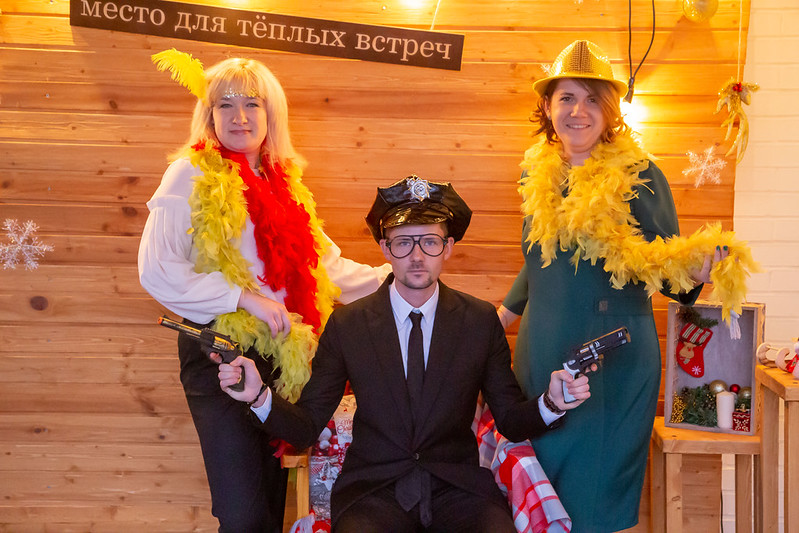 Новогоднее украшение зала для корпоратива в Bishkek